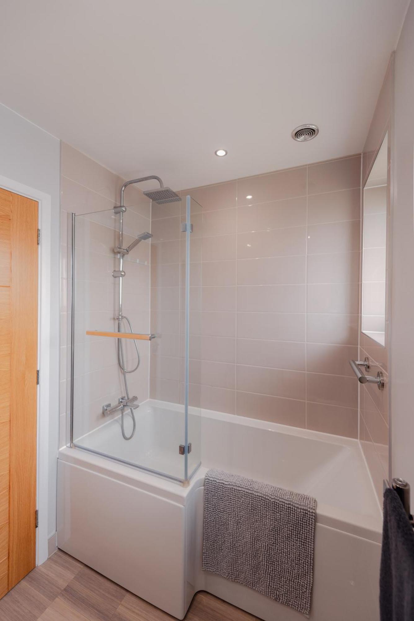 Luxury Recently Renovated 3 Bedroom Home In Sandwich Kent Exterior foto