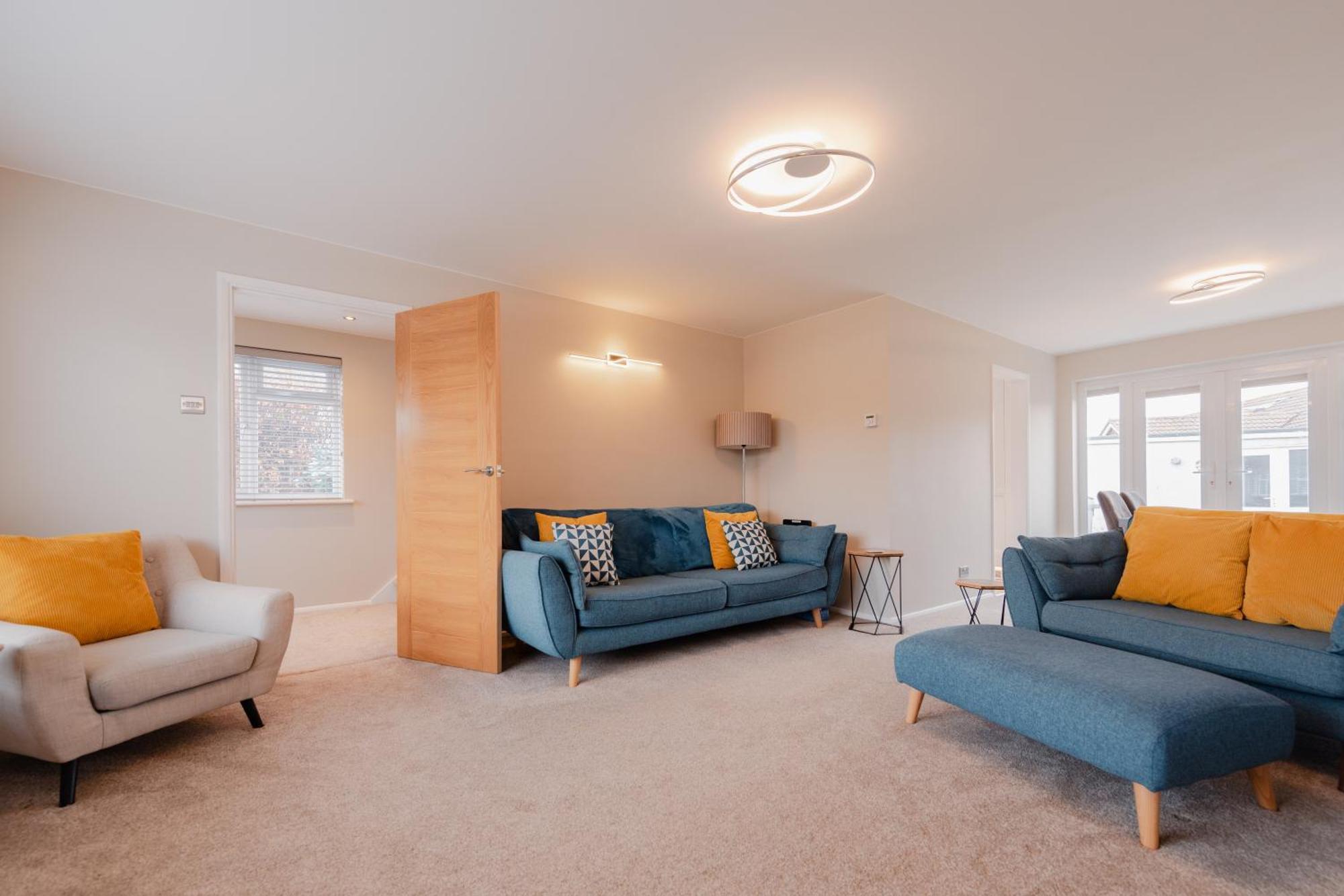 Luxury Recently Renovated 3 Bedroom Home In Sandwich Kent Exterior foto