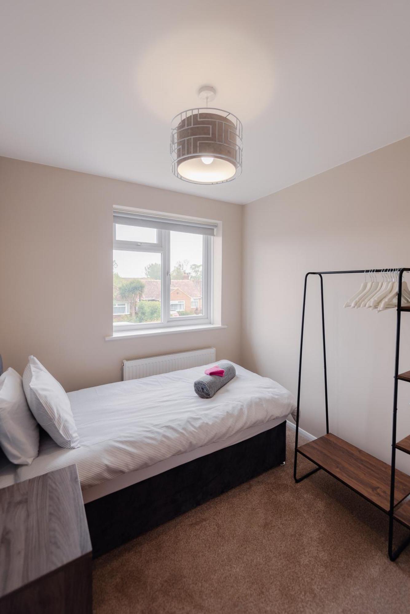 Luxury Recently Renovated 3 Bedroom Home In Sandwich Kent Exterior foto