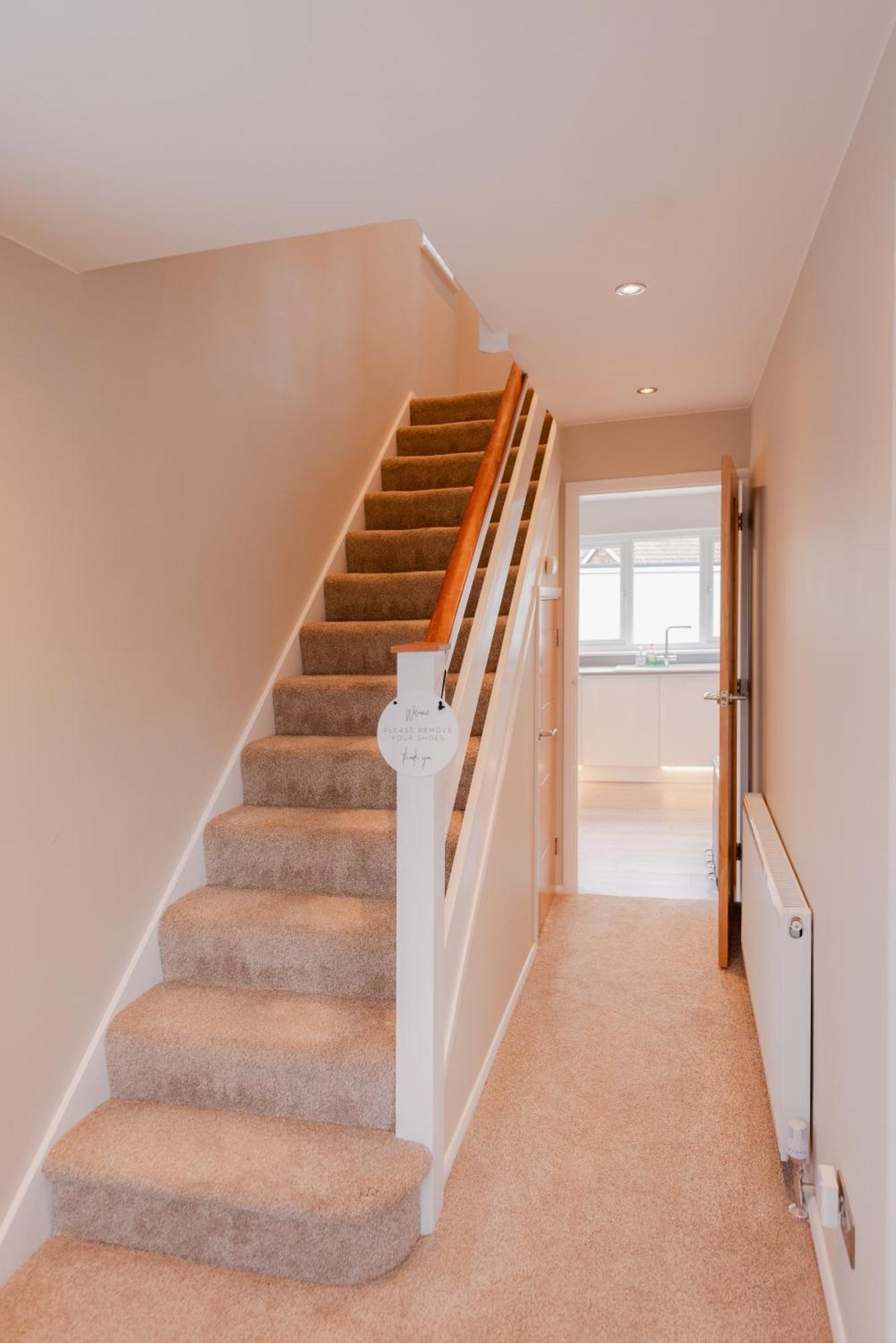 Luxury Recently Renovated 3 Bedroom Home In Sandwich Kent Exterior foto